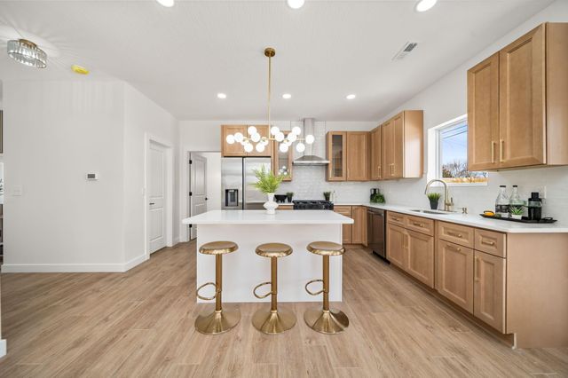 470 Woodlawn Avenue, Columbus, OH 43228