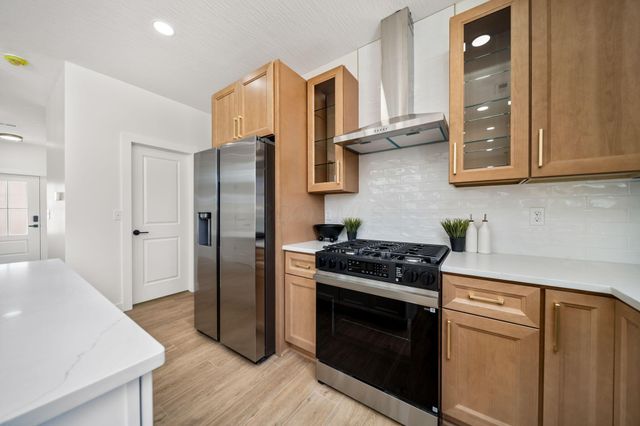 470 Woodlawn Avenue, Columbus, OH 43228