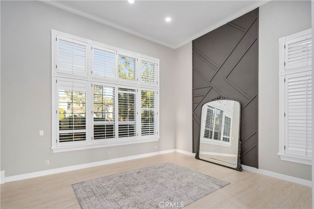 Image 11 of property listing at 40113 Tesoro Lane, Palmdale, CA 93551