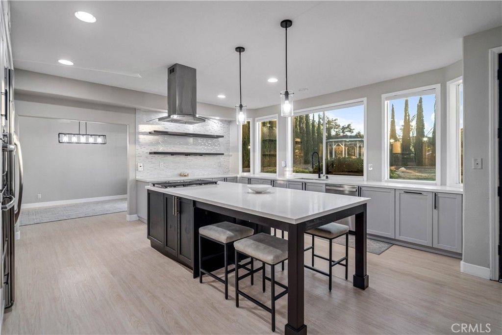 Image 16 of property listing at 40113 Tesoro Lane, Palmdale, CA 93551