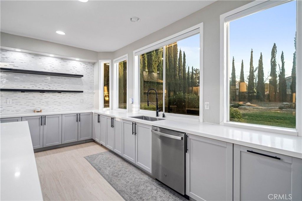 Image 17 of property listing at 40113 Tesoro Lane, Palmdale, CA 93551