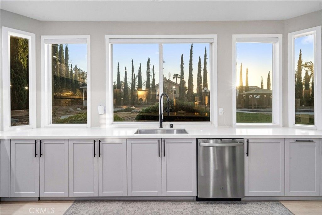 Image 18 of property listing at 40113 Tesoro Lane, Palmdale, CA 93551