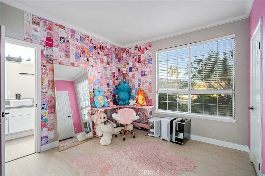 Image 25 of property listing at 40113 Tesoro Lane, Palmdale, CA 93551