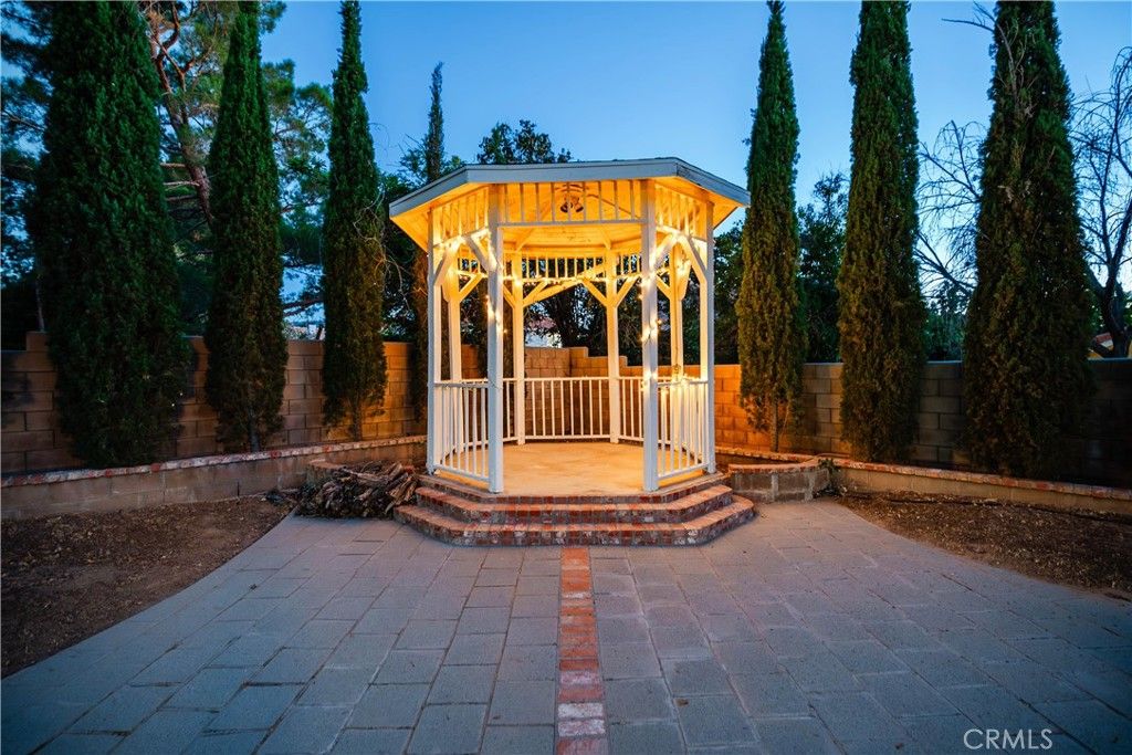 Image 49 of property listing at 40113 Tesoro Lane, Palmdale, CA 93551