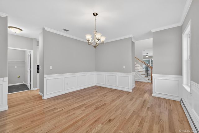 509 Toleman Road, Rock Tavern, NY 12575