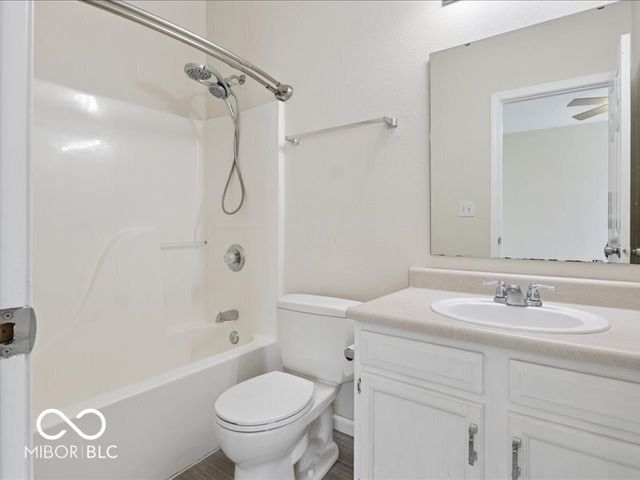 15501 Wandering Way, Noblesville, IN 46060