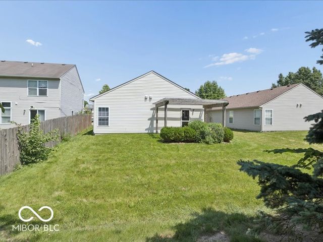15501 Wandering Way, Noblesville, IN 46060