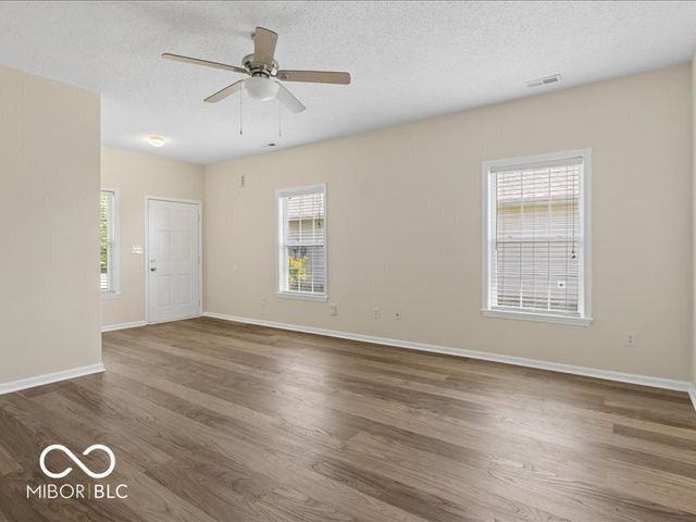 15501 Wandering Way, Noblesville, IN 46060