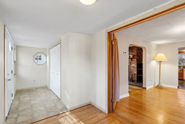 227 Essex Ave., Gloucester, MA 01930