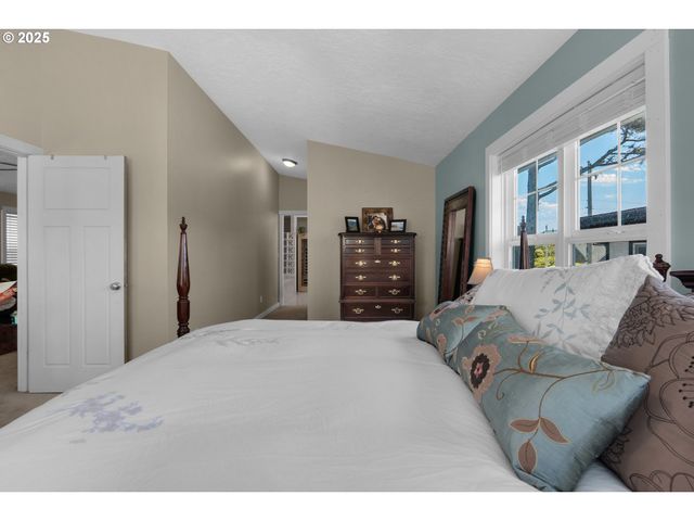 1164 Beach Dr, Seaside, OR 97138