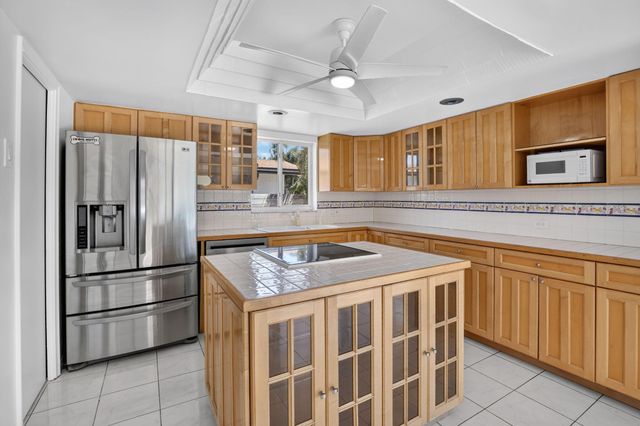1820 SW 67th Terrace, Plantation, FL 33317