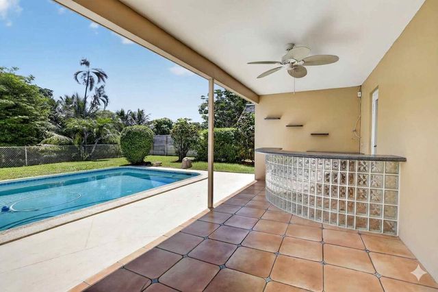 1820 SW 67th Terrace, Plantation, FL 33317