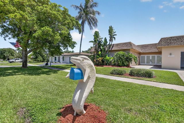 1820 SW 67th Terrace, Plantation, FL 33317