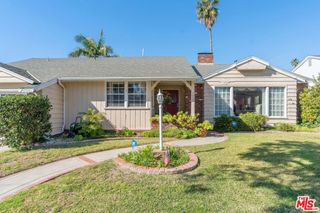 5925 S Chariton Avenue, Los Angeles, CA 90056