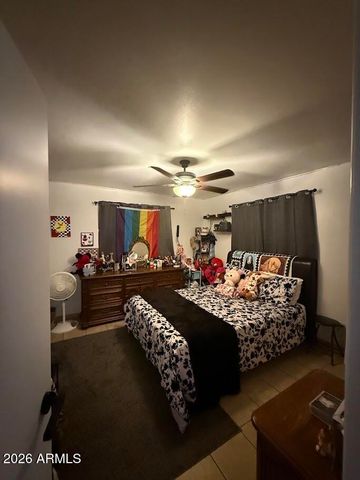 2736 W LAWRENCE Road W, Phoenix, AZ 85017