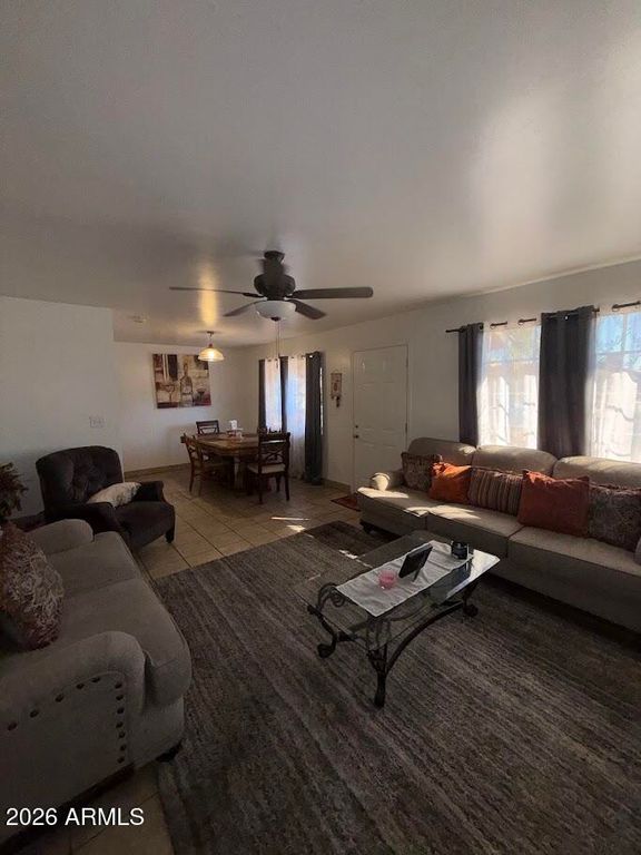 2736 W LAWRENCE Road W, Phoenix, AZ 85017 — photo 2