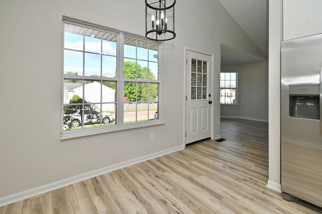 1052 Capitol Avenue, Elsmere, KY 41018