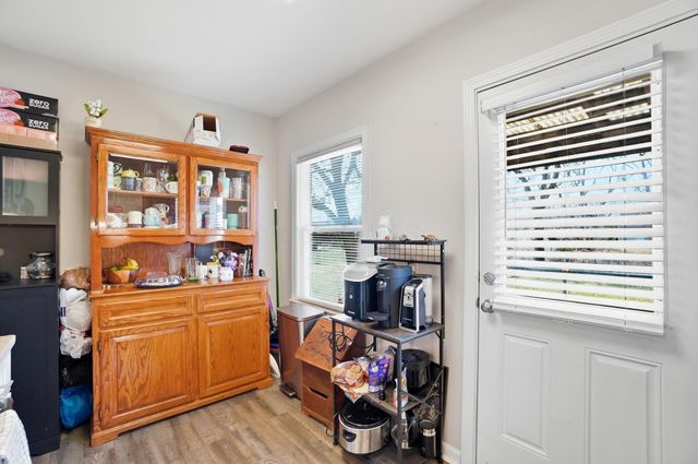 1845 Hess Boulevard, Columbus, OH 43212