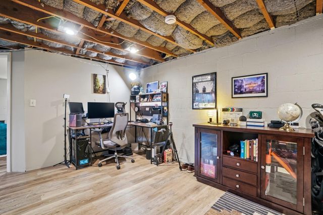 1845 Hess Boulevard, Columbus, OH 43212