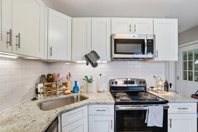 1845 Hess Boulevard, Columbus, OH 43212