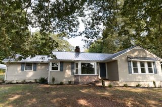 8 Rushing Ln, Leoma, TN 38468