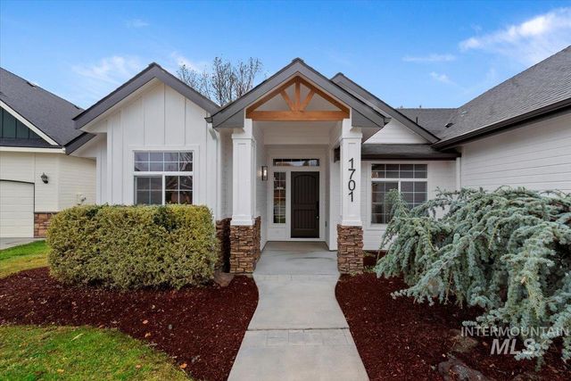 1701 W Puzzle Creek Ct, Meridian, ID 83646