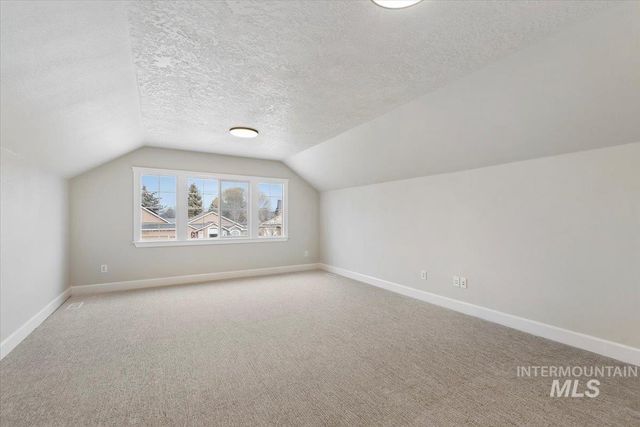 1701 W Puzzle Creek Ct, Meridian, ID 83646