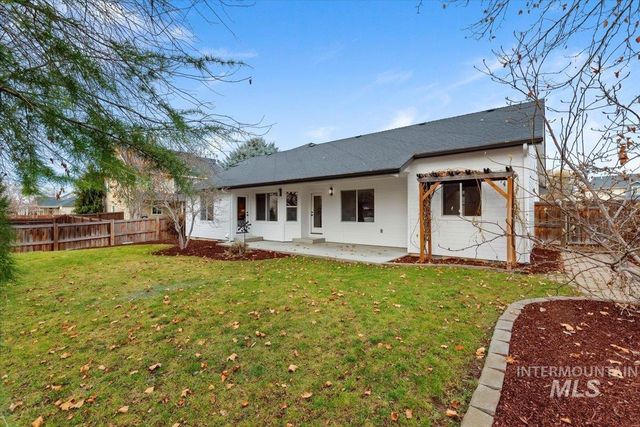 1701 W Puzzle Creek Ct, Meridian, ID 83646