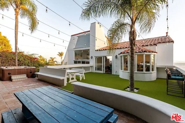 21625 Pacific Coast Highway, Malibu, CA 90265