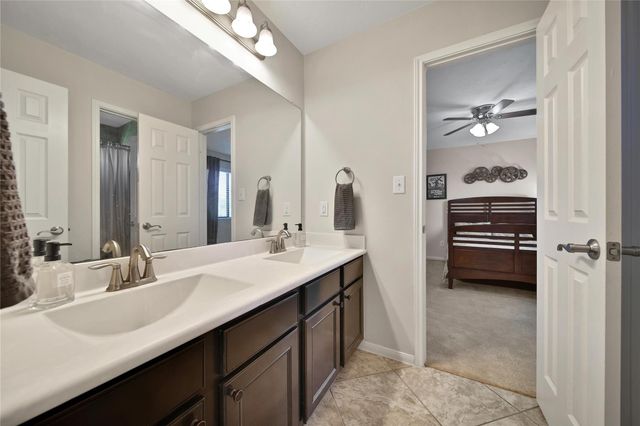 25003 Waterstone Estates Circle N, Tomball, TX 77375