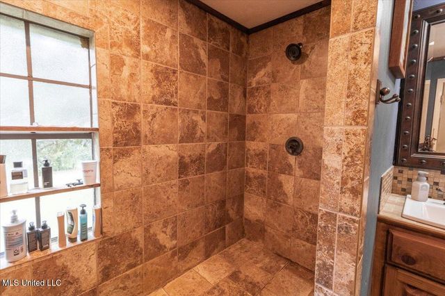 108 Wynndale Lake Road, Terry, MS 39170