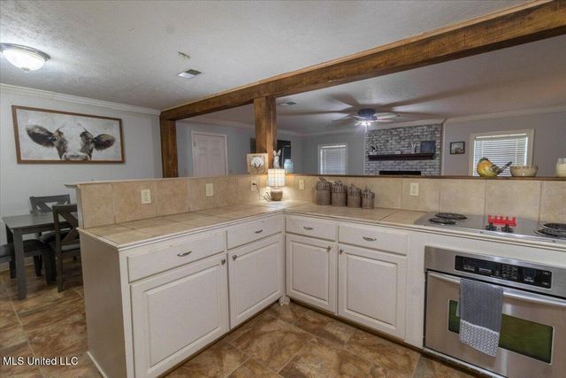 108 Wynndale Lake Road, Terry, MS 39170