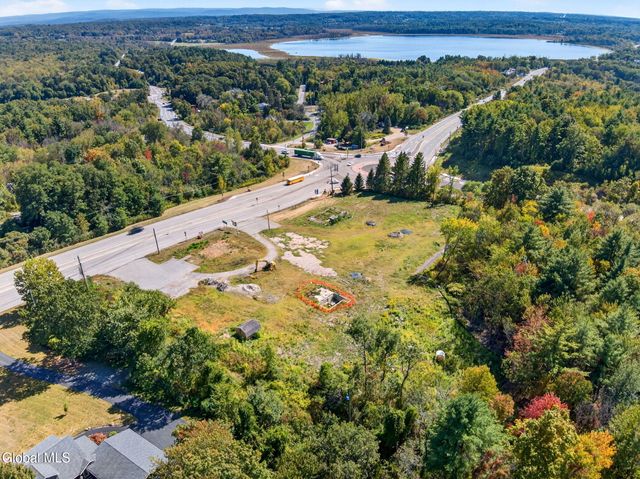 2272 Route 9, Malta, NY 12118