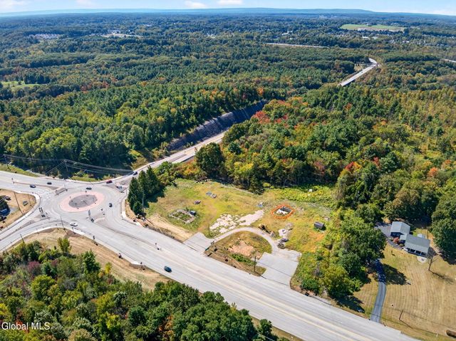 2272 Route 9, Malta, NY 12118