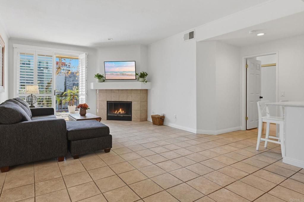 510 Camino De La Reina 106, San Diego, CA 92108 — photo 3