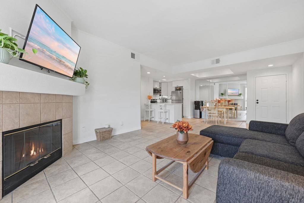 510 Camino De La Reina 106, San Diego, CA 92108 — photo 5