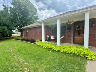 2728 S 19th Street, Chickasha, OK 73018