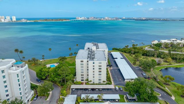 100 OAKMONT LANE 402, Belleair, FL 33756