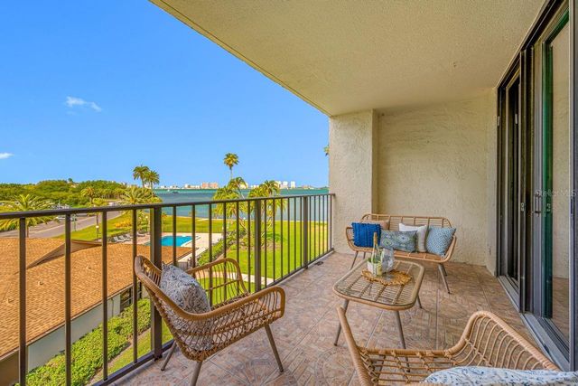 100 OAKMONT LANE 402, Belleair, FL 33756