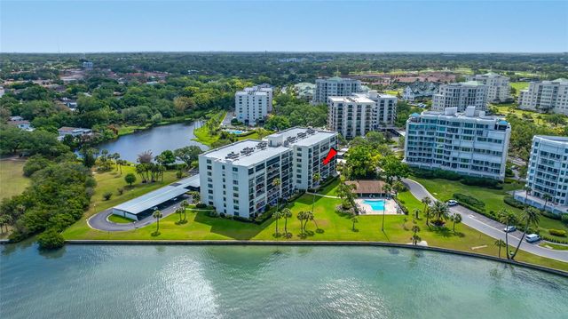 100 OAKMONT LANE 402, Belleair, FL 33756