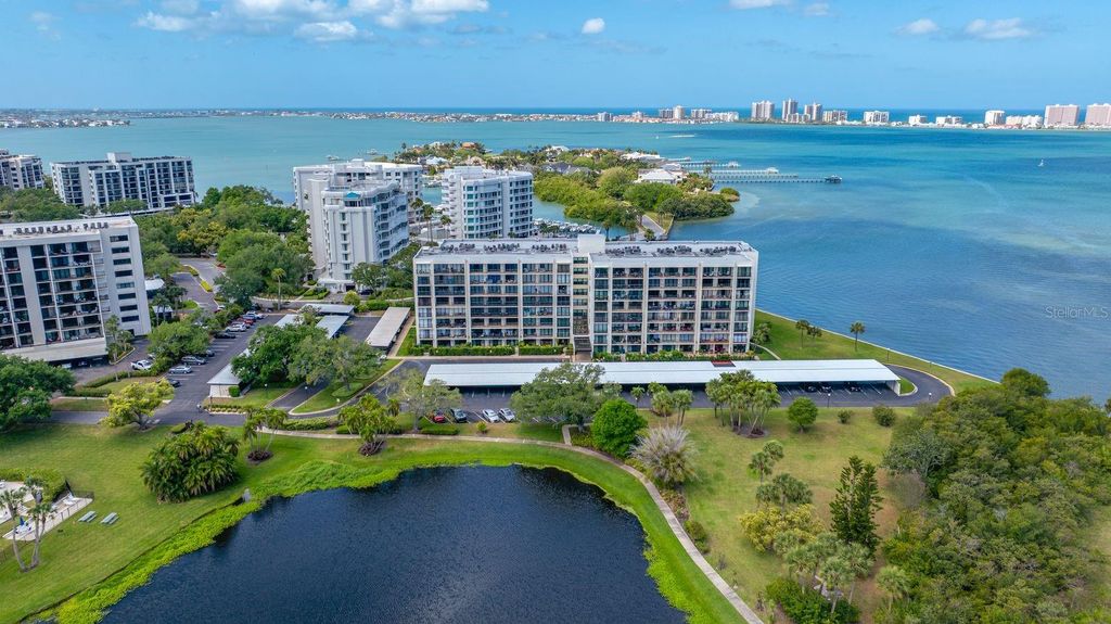 100 OAKMONT LANE 402, Belleair, FL 33756