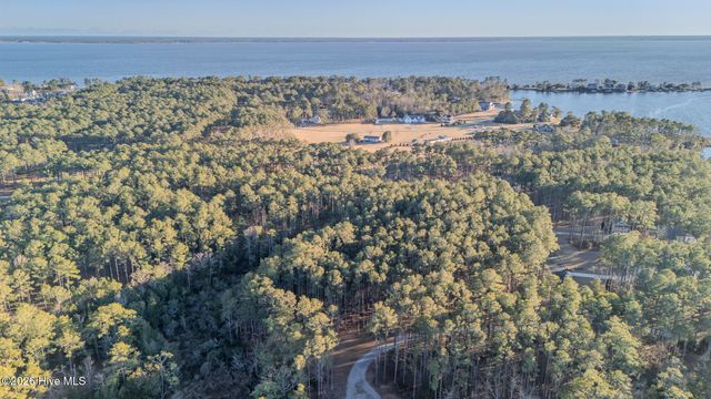 88 Cape Hatteras Point, Oriental, NC 28571