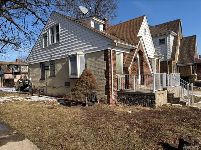 1176 Progress Avenue, Lincoln Park, MI 48146