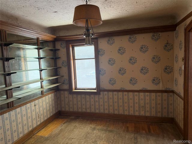 1176 Progress Avenue, Lincoln Park, MI 48146