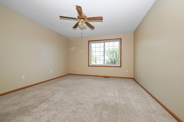 1883 121st Lane NW 911, Coon Rapids, MN 55448