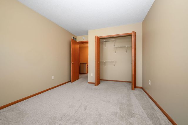 1883 121st Lane NW 911, Coon Rapids, MN 55448