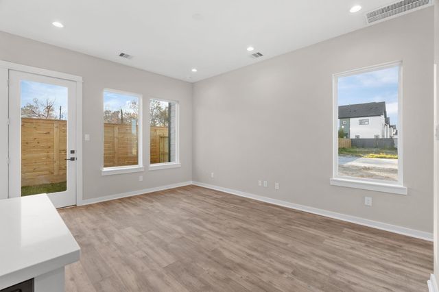 5915 Wheatley Hollow Lane, Houston, TX 77091