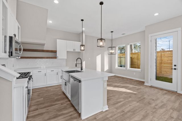 5915 Wheatley Hollow Lane, Houston, TX 77091
