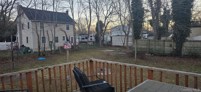 2 Ivy Road, Mastic Beach, NY 11951