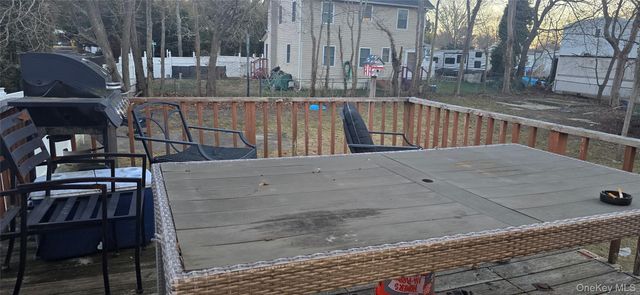 2 Ivy Road, Mastic Beach, NY 11951